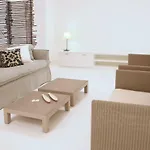 شقة White Stylish