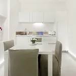 شقة White Stylish *
