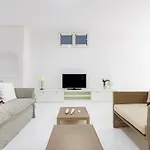 شقة White Stylish