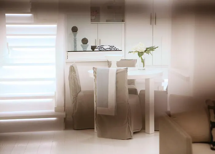 White Stylish Apartamento *