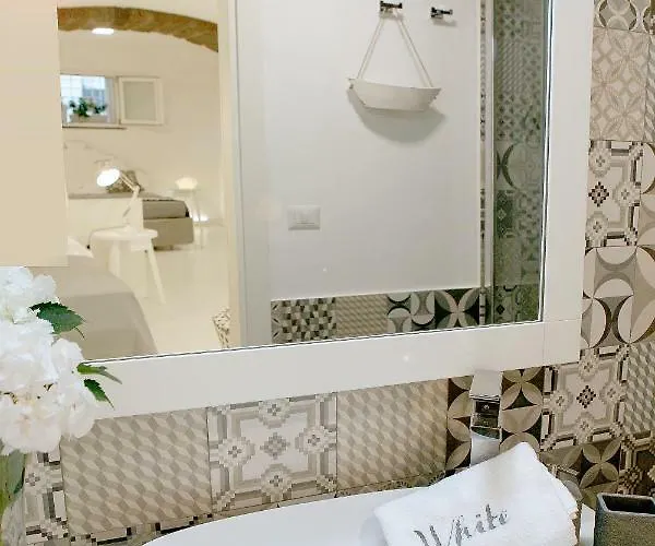 White Stylish *