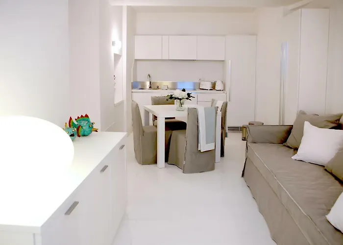 White Stylish *
