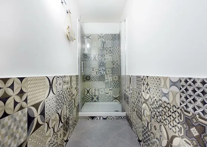 White Stylish Apartamento Vico Equense